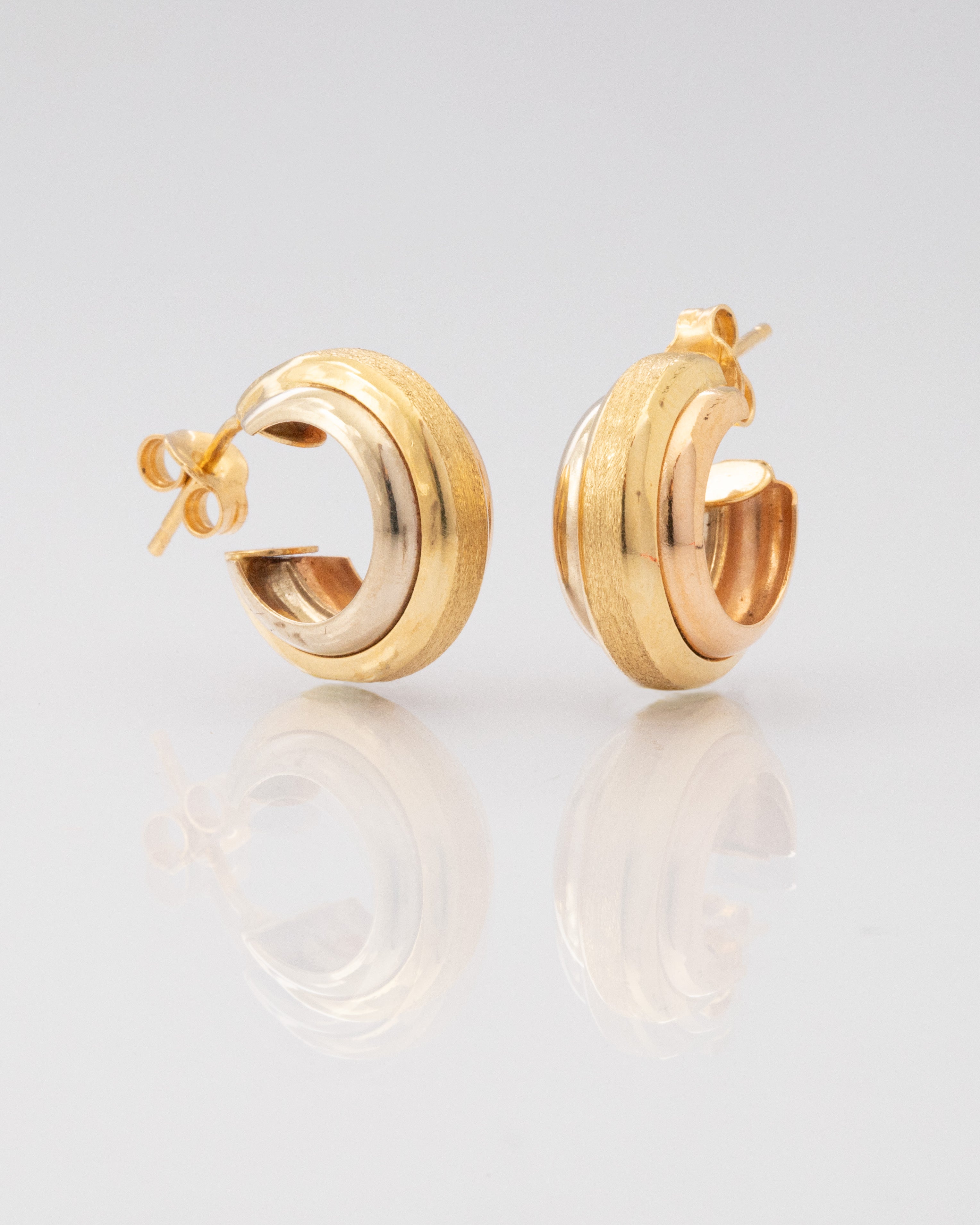 Hoops