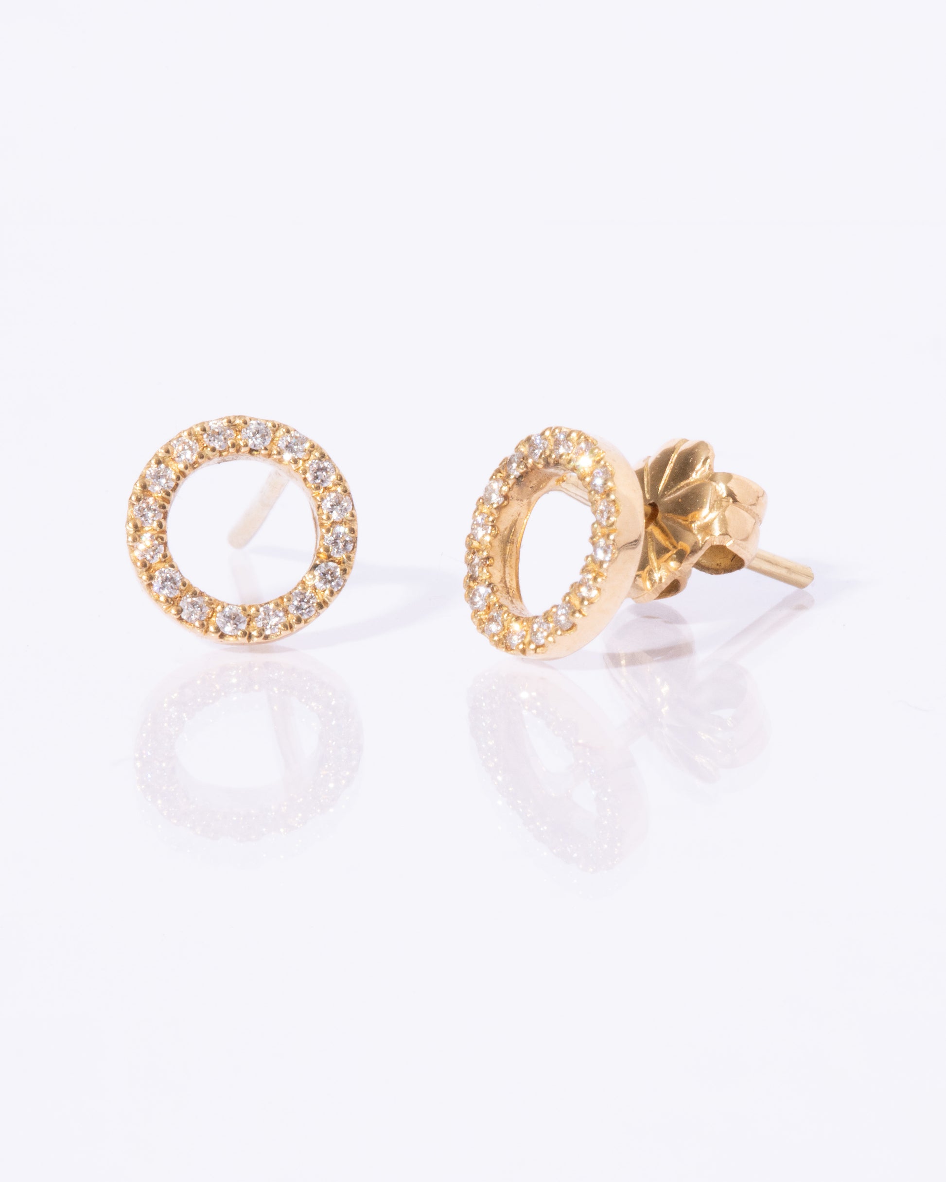 ARETES ZIRCONIA HALO