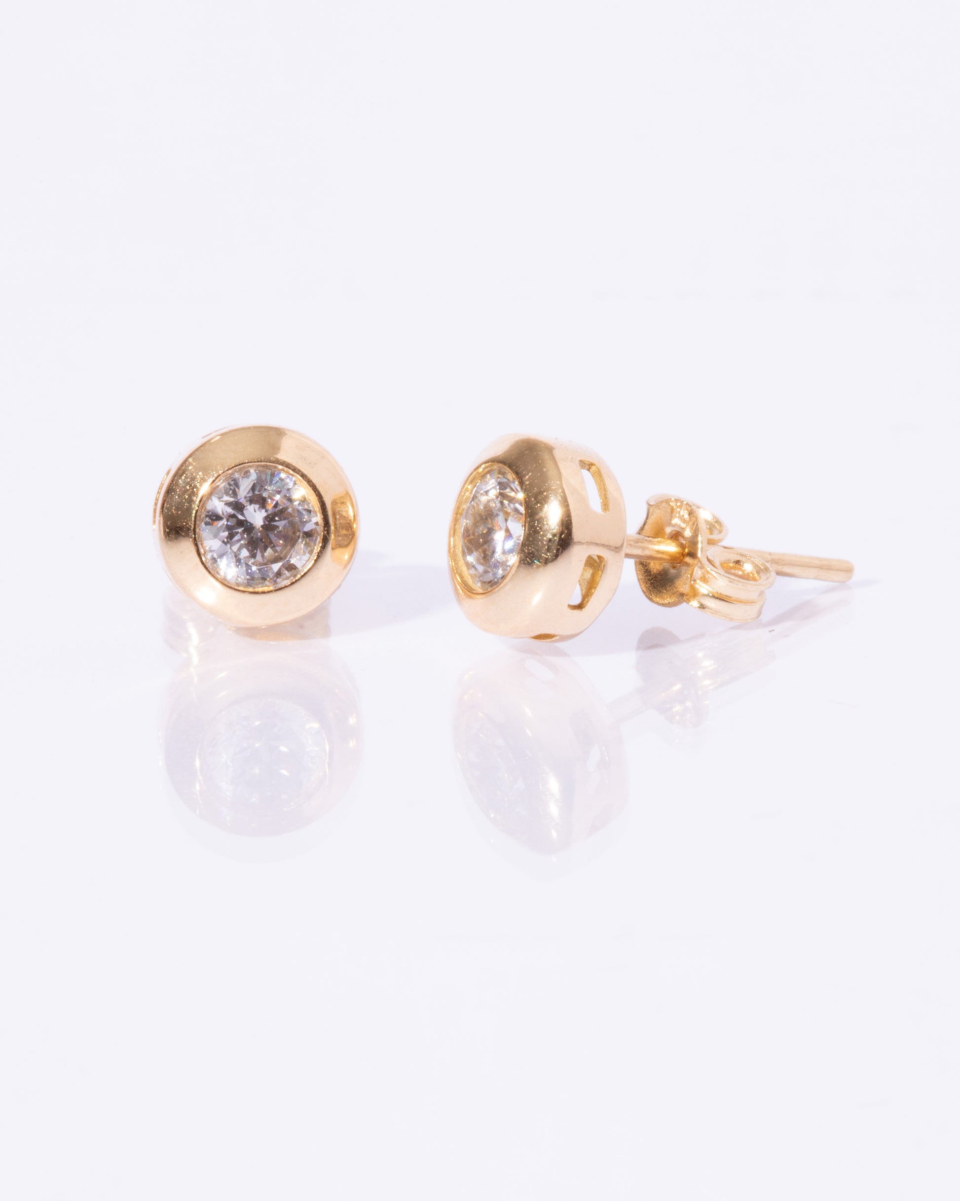 ARETES SOLITARIO BRILLANTE