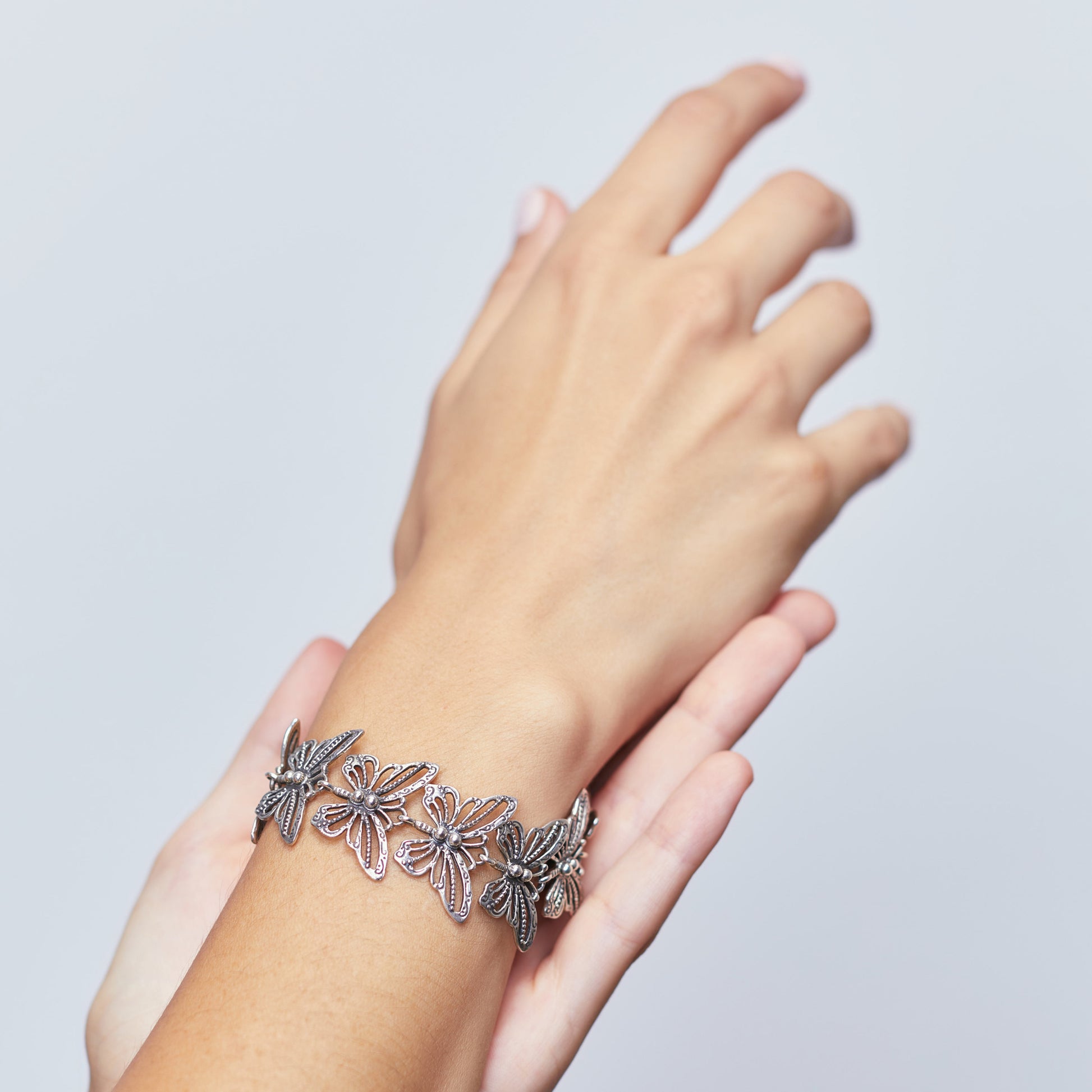 GRAPE CLUSTER BRACELET IN BURNT SILVER
