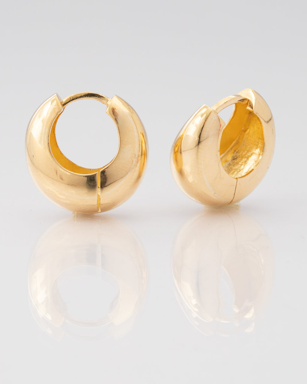 ARGOLLA BOLD CURVES