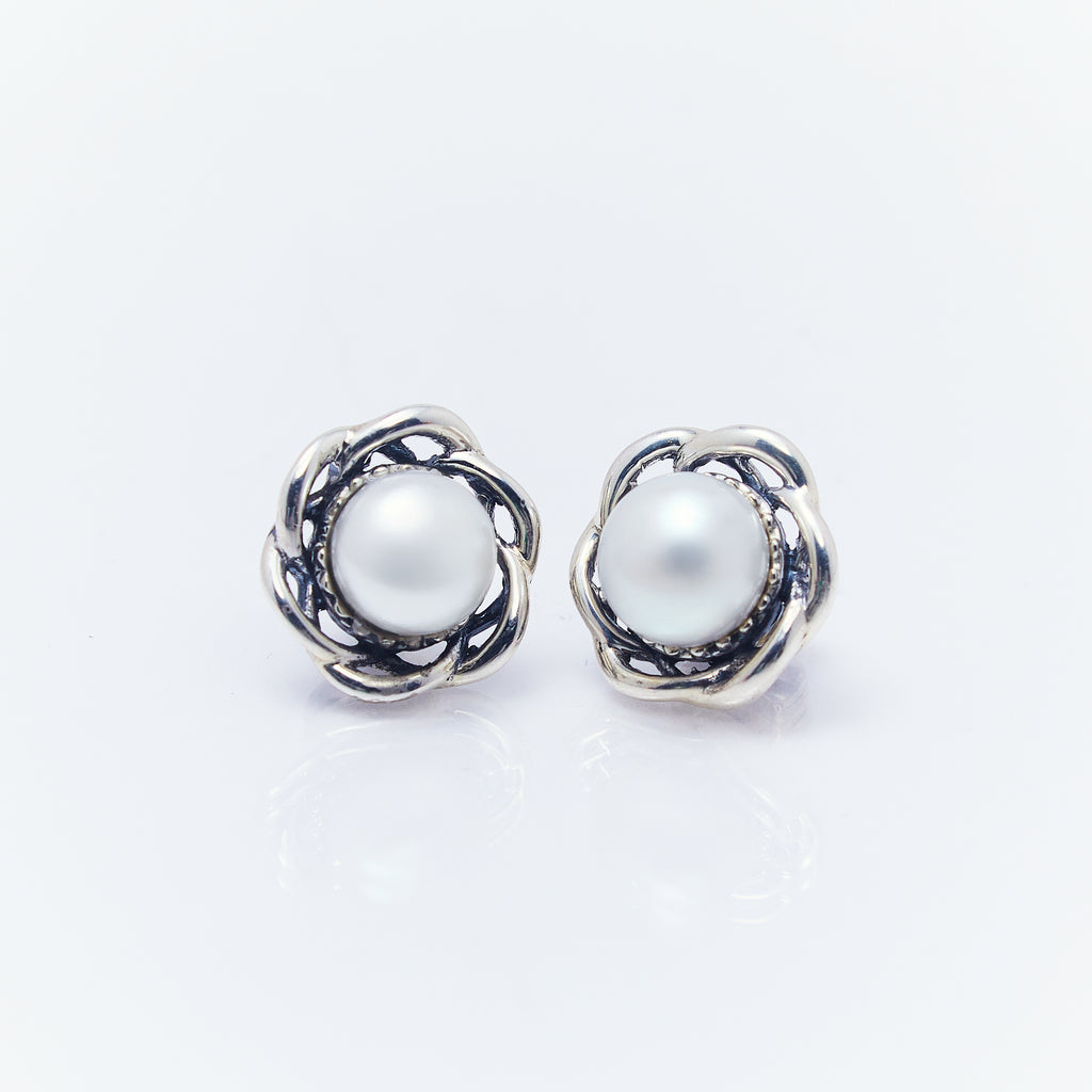 Aretes Cortos Roseta Con Perla - ANDREA
