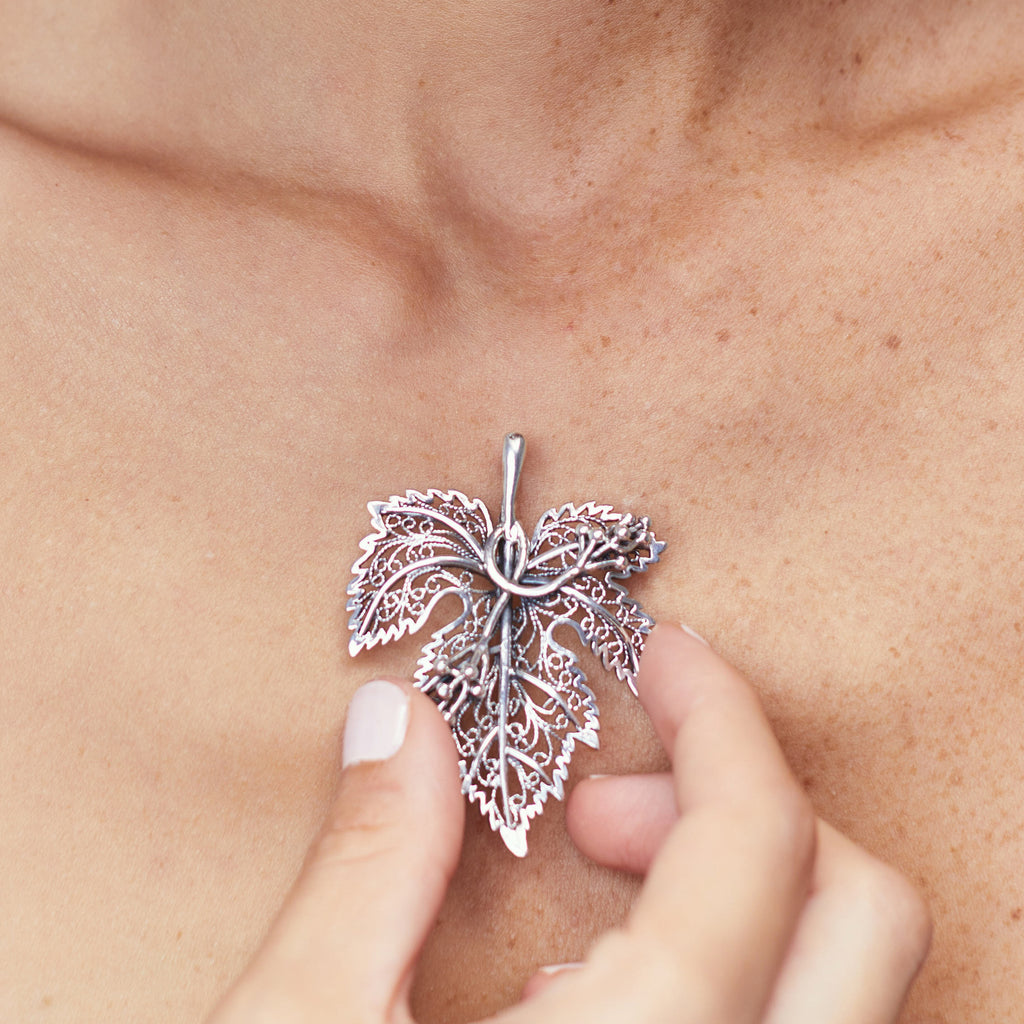 GRAPE CLUSTER & LOTUS FLOWER SET